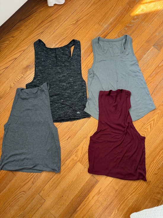 ALO Yoga Tops - Alo Yoga Tank Tops Set of 4 Size small